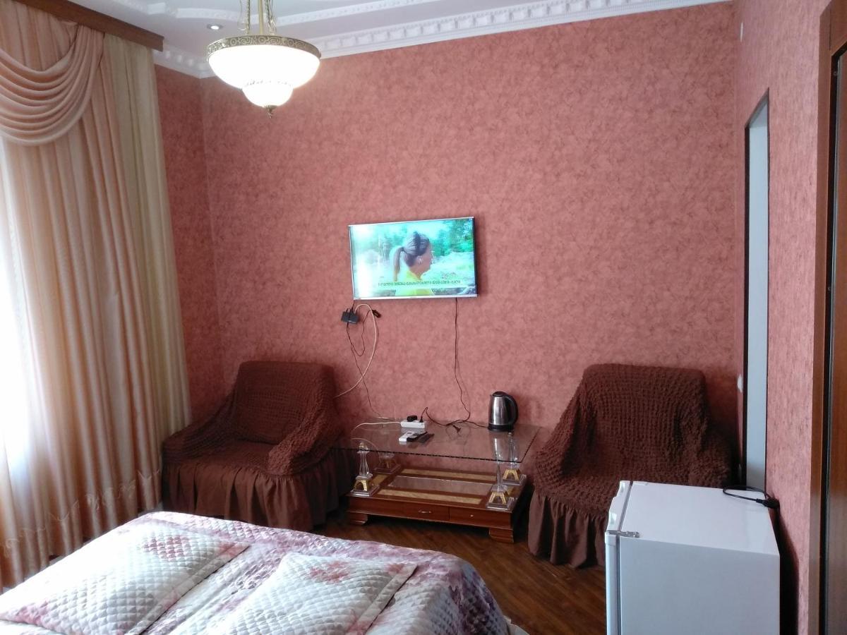 Hotel Edemi Castle